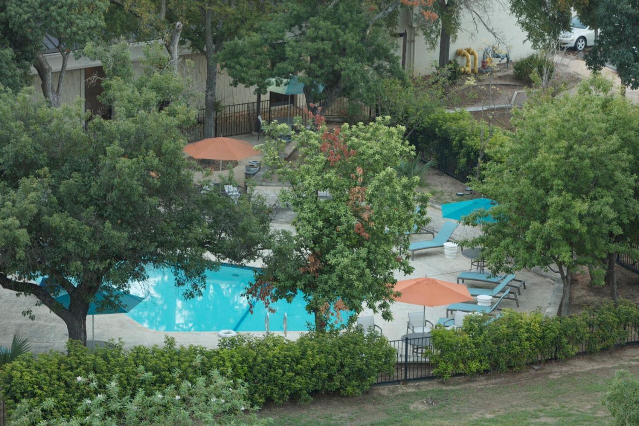 Holiday Inn Austin Midtown By Ihg Exterior photo